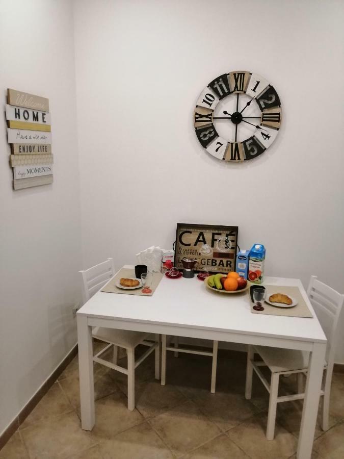Apartmán Ad Un Passo Dal Duomo "2" Neapol Exteriér fotografie